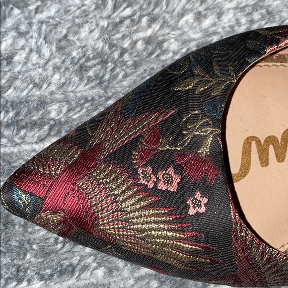 designed flats - Picture 2 of 2